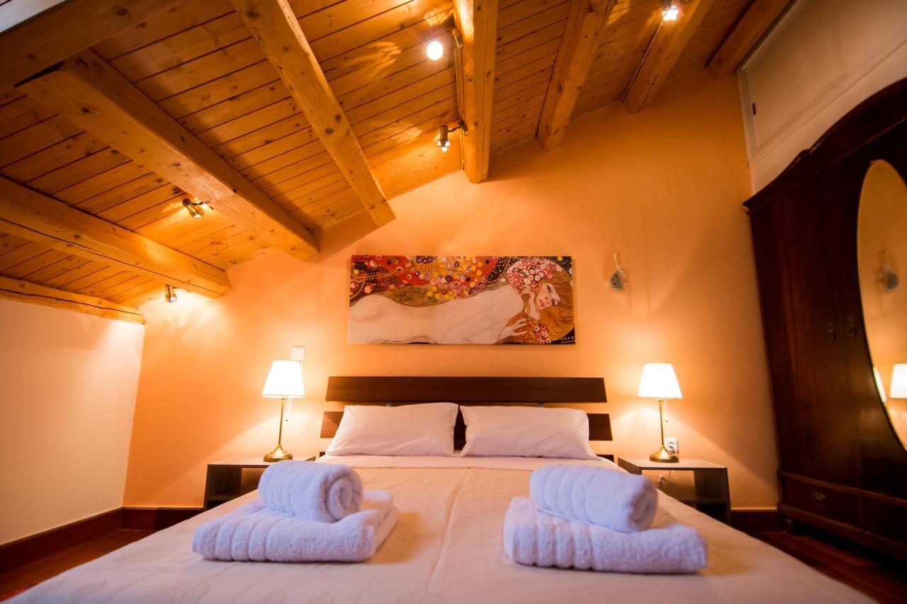 Attic Flat At San Giacomo Square-Corfu Town Appartement Buitenkant foto