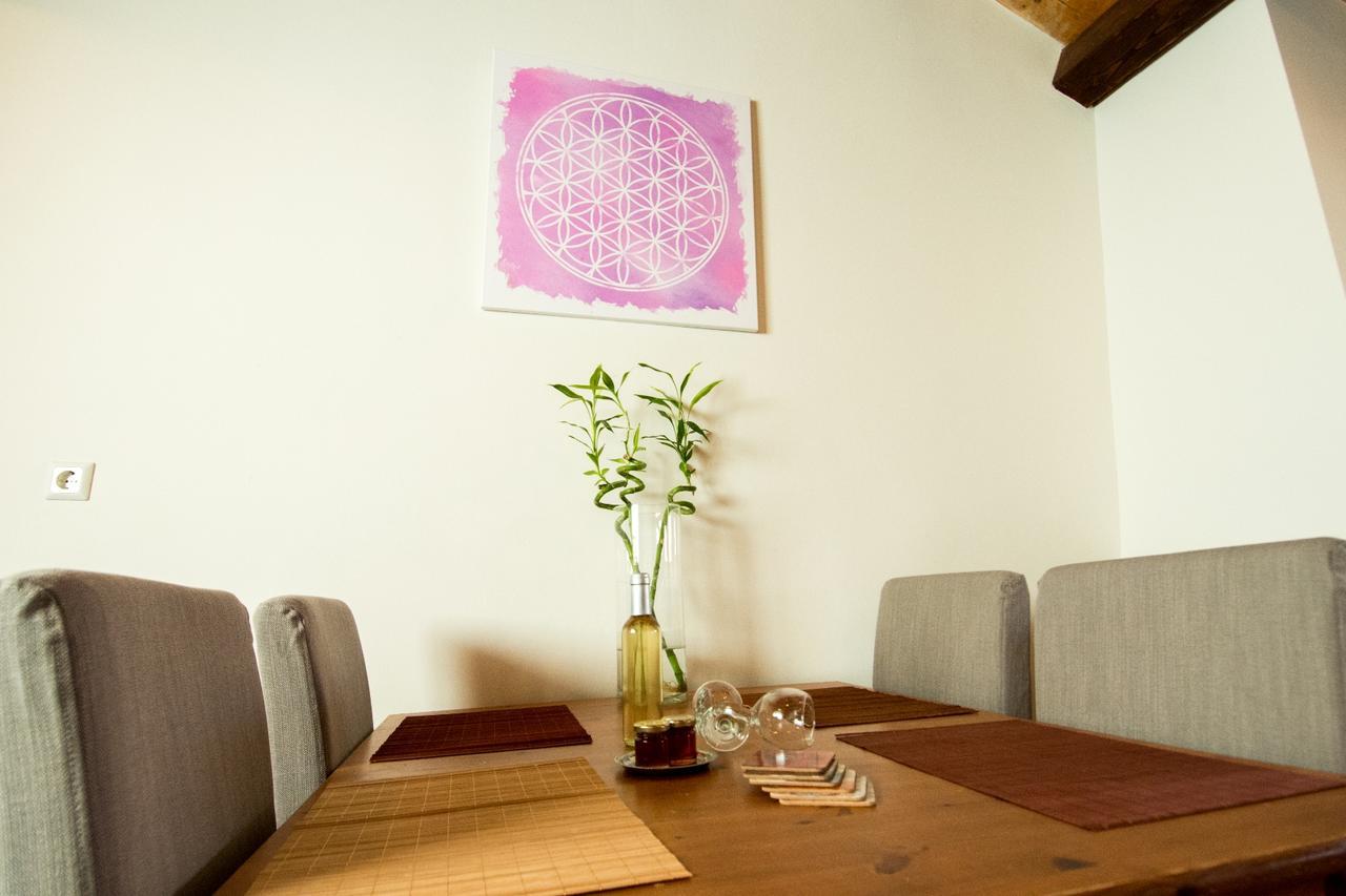 Attic Flat At San Giacomo Square-Corfu Town Appartement Buitenkant foto
