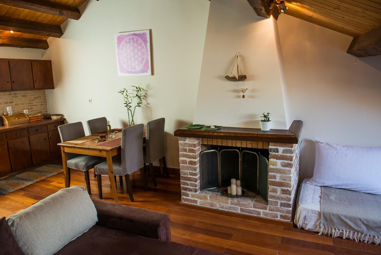 Attic Flat At San Giacomo Square-Corfu Town Appartement Buitenkant foto